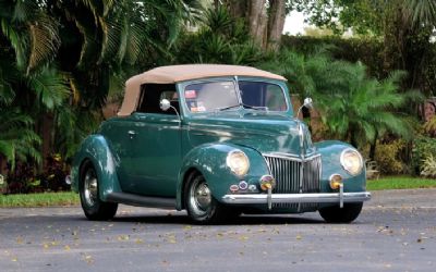 1939 Ford Deluxe Convertible Coupe