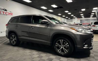 Photo of a 2017 Toyota Highlander for sale