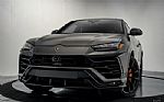 2022 Urus Thumbnail 3