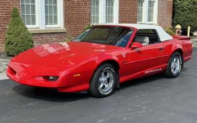 Photo of a 1992 Pontiac Firebird Convertible for sale