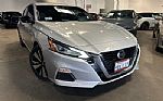 2022 Altima 2.5 SV Thumbnail 2