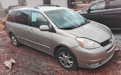 2005 Toyota Sienna XLE