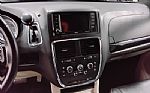 2017 Grand Caravan Thumbnail 12