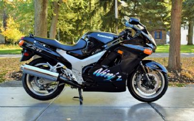 Photo of a 1994 Kawasaki Ninja for sale