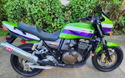 Photo of a 2001 Kawasaki Zrx1200r for sale