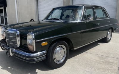 Photo of a 1972 Mercedes-Benz 250 Sedan for sale