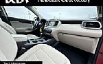 2017 Sorento Thumbnail 11