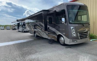 Photo of a 2018 Thor Motor Coach Miramar 35.2 for sale