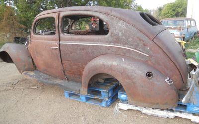 Photo of a 1940 Ford Deluxe Sedan for sale
