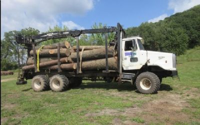 Photo of a 1993 Autocar Logging Truck for sale