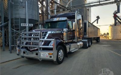 Photo of a 2021 International Lonestar Semi-Tractor for sale