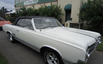 Photo of a 1965 Oldsmobile 442 Convertible for sale