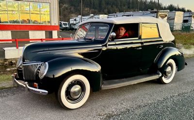 1939 Ford Deluxe Convertible 