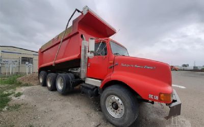Photo of a 2000 International 2674SF Dump Truck for sale