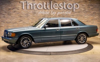 Photo of a 1989 Mercedes-Benz 420SEL for sale