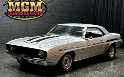 Photo of a 1969 Chevrolet Camaro Yenko 427CID 4 Speed 12 Bolt Replica!! for sale