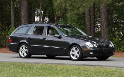 Photo of a 2004 Mercedes Benz E500 for sale