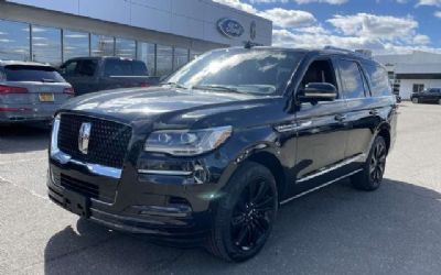 Photo of a 2023 Lincoln Navigator SUV for sale