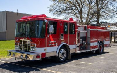 2001 Hendrickson Firetruck 