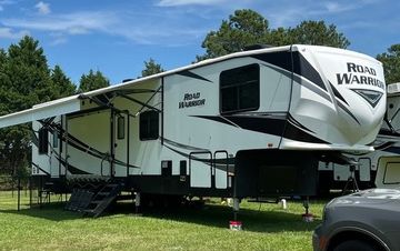 Photo of a 2020 Heartland Road Warrior RW 4275 for sale