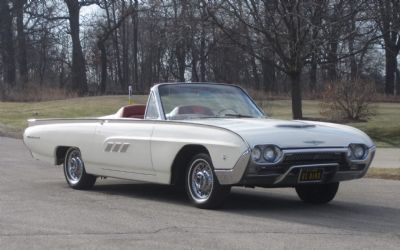 Photo of a 1963 Ford Thunderbird 