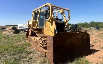 Photo of a 2003 Caterpillar D6R XL Dozer for sale