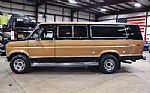 1979 Chateau Super Wagon Van Thumbnail 3