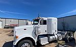 2011 Peterbilt 367 Sleeper Semi Tractor