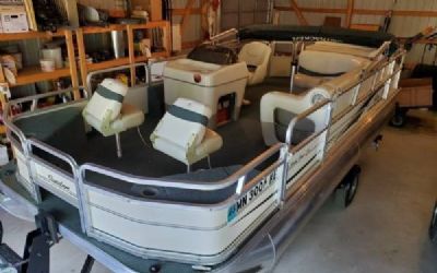 Photo of a 2006 SUN Tracker Signature Series Fishin Barge for sale