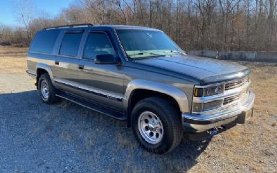 Photo of a 1999 Chevrolet Suburban C1500 LT 4DR SUV for sale