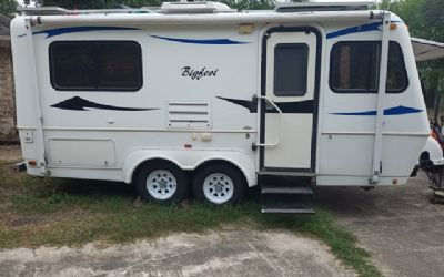 Photo of a 2006 Bigfoot 2500 Series 25B 21RB for sale