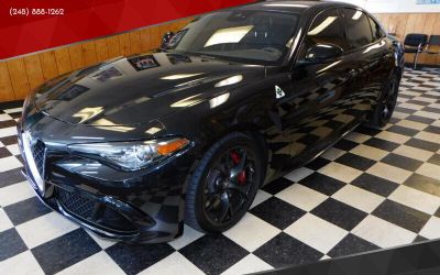 2017 Alfa Romeo Giulia Quadrifoglio 4DR Sedan