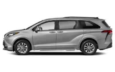 Photo of a 2023 Toyota Sienna Van for sale