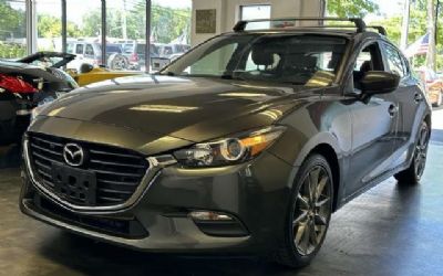 Photo of a 2018 Mazda MAZDA3 5-DOOR for sale