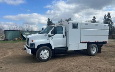 Photo of a 2006 GMC Topkick C6500 Chipper Truck for sale