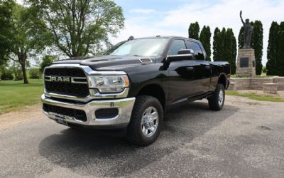 2022 RAM 2500 Tradesman 4X4 4DR Crew Cab 6.3 FT. SB Pickup