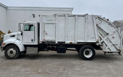 Photo of a 2009 Peterbilt 335 for sale