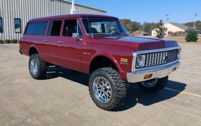 Photo of a 1972 Chevrolet Suburban 4X4 for sale