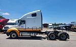 2004 Freightliner Columbia 120