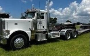 Photo of a 2017 Peterbilt 389 for sale