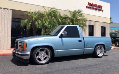 Photo of a 1990 GMC Sierra 1500 Base 2DR C1500 Standard Cab SB for sale