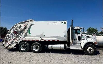 2017 Peterbilt 348 Packer Garbage Trucks