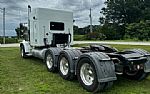 2015 367 Sleeper Truck Thumbnail 4