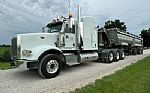 2015 Peterbilt 367 Sleeper Truck