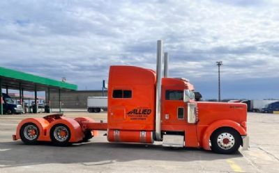 2019 Peterbilt 389 Sleeper Truck 