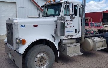 2005 Peterbilt 379 Daycab