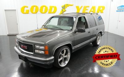 1999 GMC Yukon SLE 2WD 