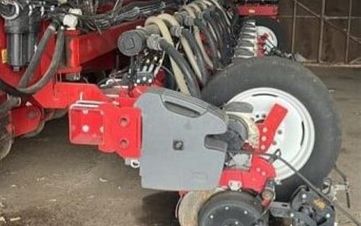 2016 Massy Ferguson 9824 245R-30 Planter