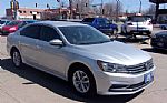 2017 Passat Thumbnail 32