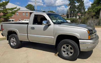 Photo of a 2004 Chevrolet Silverado 1500 Z71 4X4 Pick-Up 2004 Chevrolet Silverado 1500 Z71 4X4 Pick-Up Truck for sale